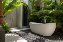 How To Plan Luxury Pools And Landscape Together